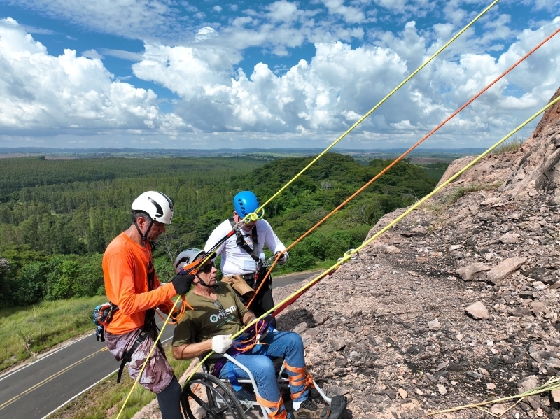 Noticia rapel-inclusivo-avanca-em-marilia-com-projeto-piloto-na-serra-de-avencas