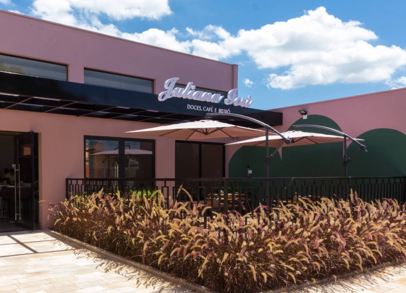 Turismo juliana-iori-doces-cafe-e-bistro